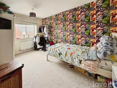 3 bedroom End of terrace house for sale in Pinewood Crescent, Lincoln, LN6