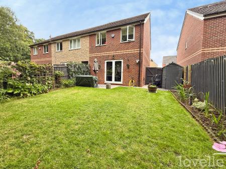 3 bedroom End of terrace house for sale in Pinewood Crescent, Lincoln, LN6
