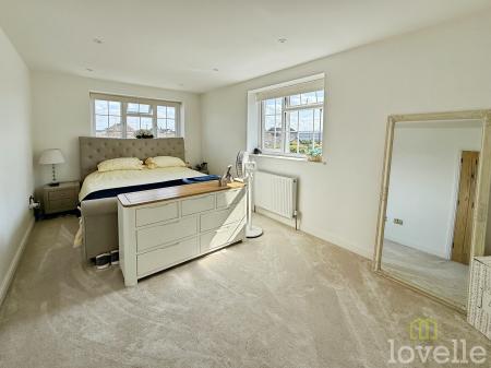 4 bedroom Detached house for sale in Glenbank Close, Lincoln, LN6