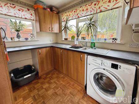 3 bedroom Detached house for sale in Hunt Lea Avenue, Lincoln, LN6