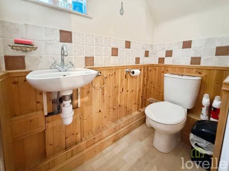3 bedroom Detached house for sale in Hunt Lea Avenue, Lincoln, LN6