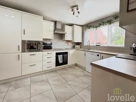 4 bedroom Semi-detached house for sale in Thistle Way, Witham St Hughs, LN6