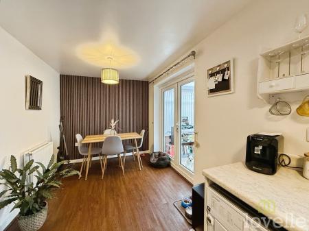 3 bedroom Detached house to let in Yarrow Way, Witham St. Hughs, LN6