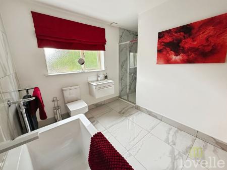 4 bedroom Detached house for sale in Ascot Way, North Hykeham, LN6