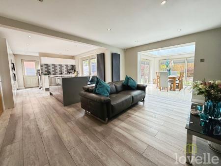4 bedroom Detached house for sale in Ascot Way, North Hykeham, LN6