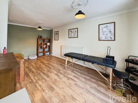 3 bedroom Terraced House for sale in Braemer Road, Collingham, NG23