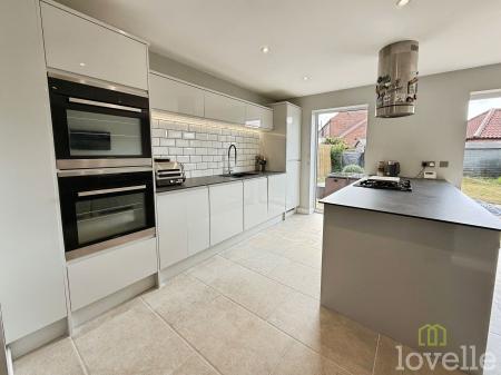 3 bedroom Terraced House for sale in Braemer Road, Collingham, NG23