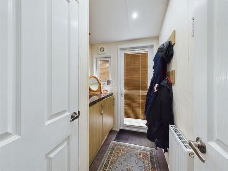 2 bedroom Park home for sale in Newark Road, Aubourn, LN5