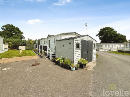 2 bedroom Park home for sale in Newark Road, Aubourn, LN5