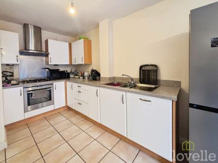 4 bedroom Terraced House for sale in Carnoustie Drive, Lincoln, LN6