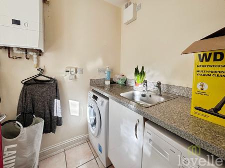 4 bedroom Terraced House for sale in Carnoustie Drive, Lincoln, LN6