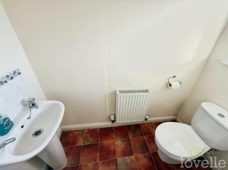 4 bedroom Terraced House for sale in Carnoustie Drive, Lincoln, LN6