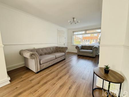3 bedroom Semi-detached house for sale in Chestnut Road, North Hykeham, LN6