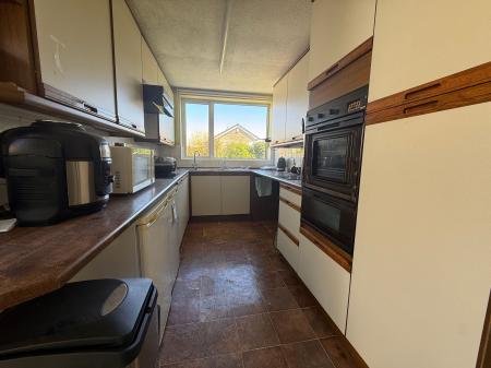 3 bedroom Detached bungalow for sale in Derwent Close, North Hykeham, LN6