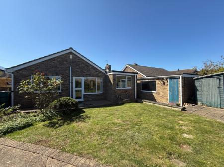 3 bedroom Detached bungalow for sale in Derwent Close, North Hykeham, LN6