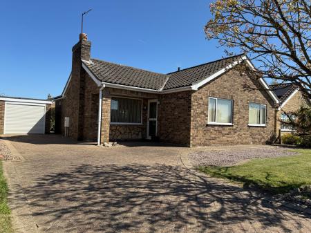 3 bedroom Detached bungalow for sale in Derwent Close, North Hykeham, LN6