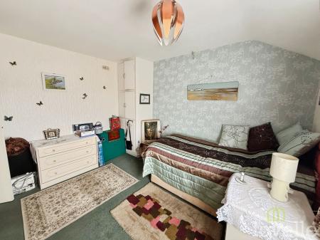4 bedroom Semi-detached house for sale in Granson Way, Washingborough, LN4
