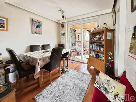 4 bedroom Semi-detached house for sale in Granson Way, Washingborough, LN4