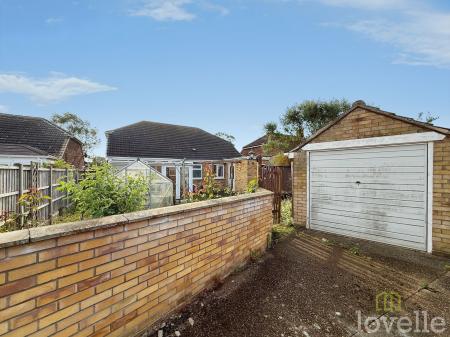 3 bedroom Detached bungalow for sale in Grantham Road, Waddington, LN5