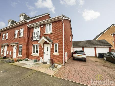3 bedroom End of terrace house for sale in Julius Way, North Hykeham, LN6
