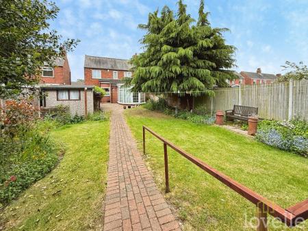 3 bedroom Semi-detached house for sale in Lincoln Road, North Hykeham, LN6