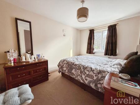 3 bedroom Semi-detached house for sale in Grandfield Way, North Hykeham, LN6