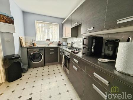 3 bedroom Semi-detached house for sale in Grandfield Way, North Hykeham, LN6
