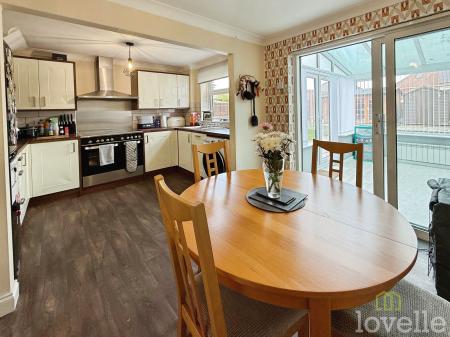 3 bedroom Semi-detached house for sale in Malton Road, North Hykeham, LN6