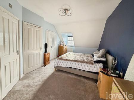 4 bedroom End of terrace house for sale in Squirrel Chase, Witham St. Hughs, LN6