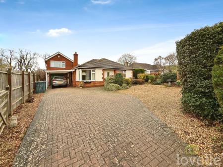 3 bedroom Detached house for sale in Station Road, Waddington, LN5