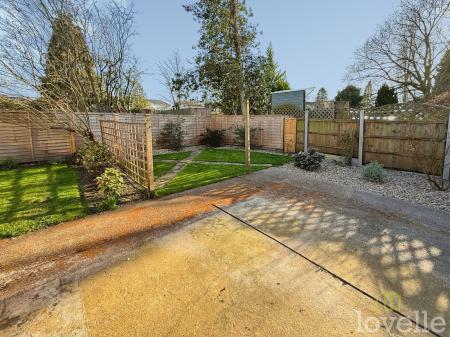 3 bedroom Semi-detached house for sale in St. Margarets Gardens, Lincoln, LN6