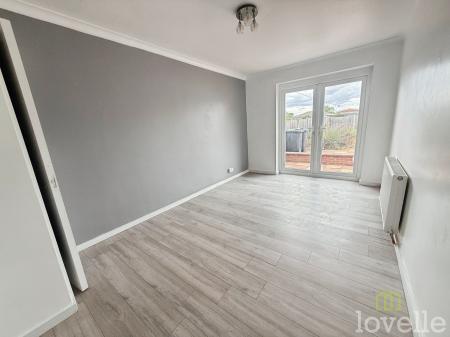 2 bedroom Semi-detached bungalow for sale in Mulberry Avenue, North Hykeham, LN6