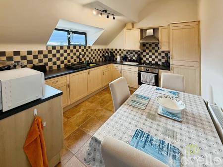 3 bedroom Flat for sale in Lincoln Road, North Hykeham, LN6