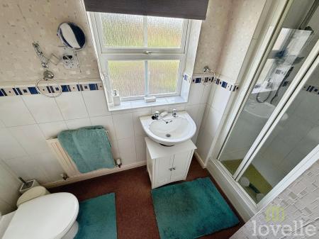 3 bedroom Detached house for sale in Privet Walk, Witham St. Hughs, LN6