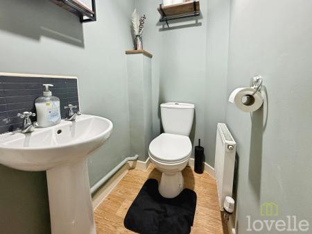 3 bedroom End of terrace house for sale in Pinewood Crescent, Lincoln, LN6