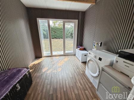 3 bedroom Detached bungalow for sale in Jaguar Drive, North Hykeham, LN6