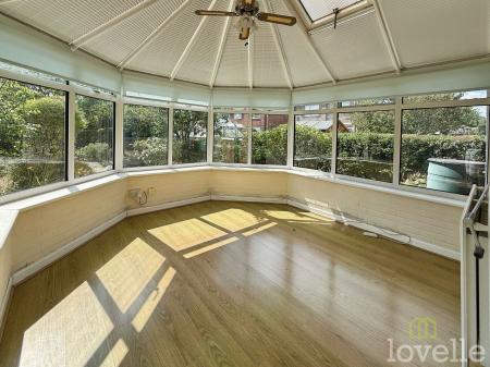 3 bedroom Detached bungalow for sale in Wetherby Crescent, Lincoln, LN6
