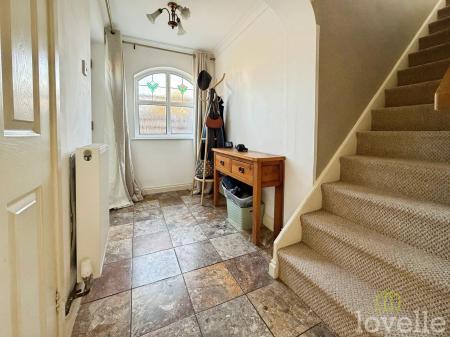 3 bedroom Semi-detached house for sale in Dore Avenue, North Hykeham, LN6