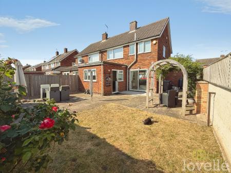 3 bedroom Semi-detached house for sale in Dore Avenue, North Hykeham, LN6