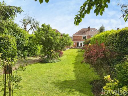 3 bedroom Semi-detached house for sale in Hainton Road, Lincoln, LN6