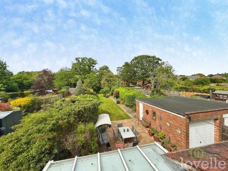 3 bedroom Semi-detached house for sale in Hainton Road, Lincoln, LN6