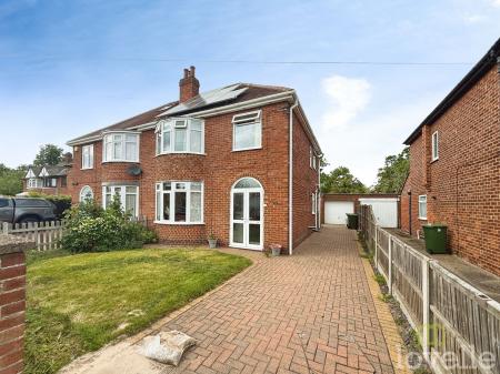 3 bedroom Semi-detached house for sale in Hainton Road, Lincoln, LN6