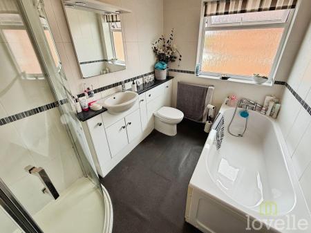 3 bedroom Semi-detached house for sale in Hainton Road, Lincoln, LN6