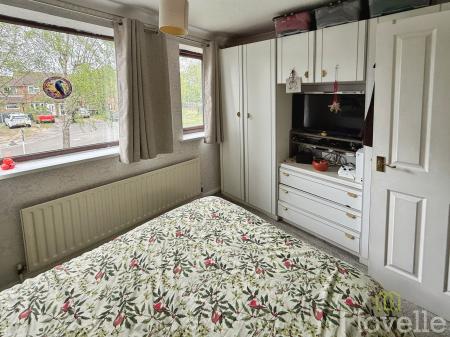 2 bedroom Semi-detached house for sale in Elsham Close, Lincoln, LN6