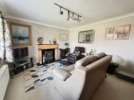 2 bedroom Detached bungalow for sale in Hadleigh Drive, Lincoln, LN6