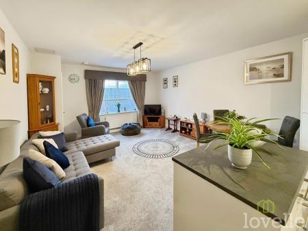 2 bedroom Flat for sale in Boultham Park Road, Home Grange Boultham Park Road, LN6