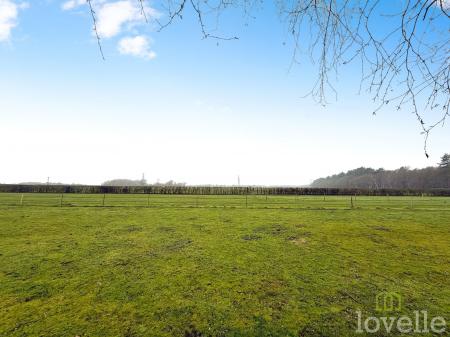 2 bedroom Detached bungalow for sale in Doddington Road, Whisby, LN6