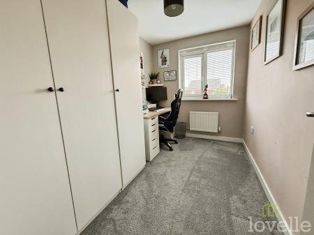 4 bedroom Semi-detached house for sale in Thistle Way, Witham St. Hughs, LN6