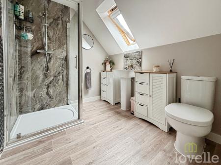 4 bedroom Semi-detached house for sale in Thistle Way, Witham St. Hughs, LN6