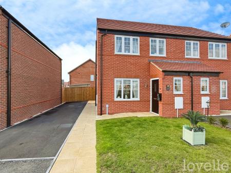 3 bedroom End of terrace house for sale in Fuchsia Way, Witham St. Hughs, LN6